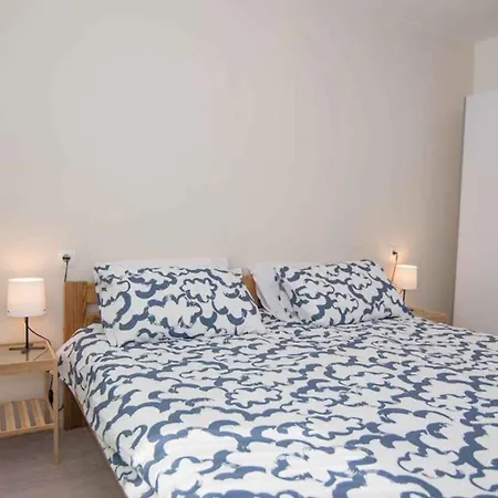 Beachfront In 55410