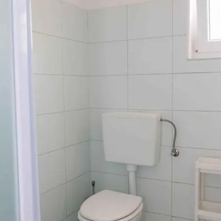 Beachfront In 55410 Apartmán Veli Lošinj